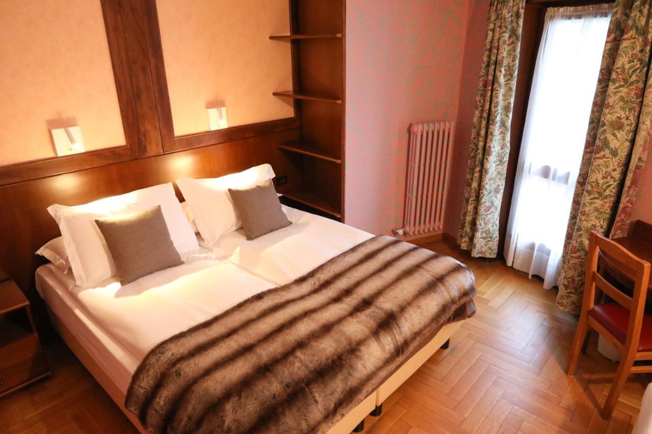 Hotel Sporting Брей-Червінія Екстер'єр фото